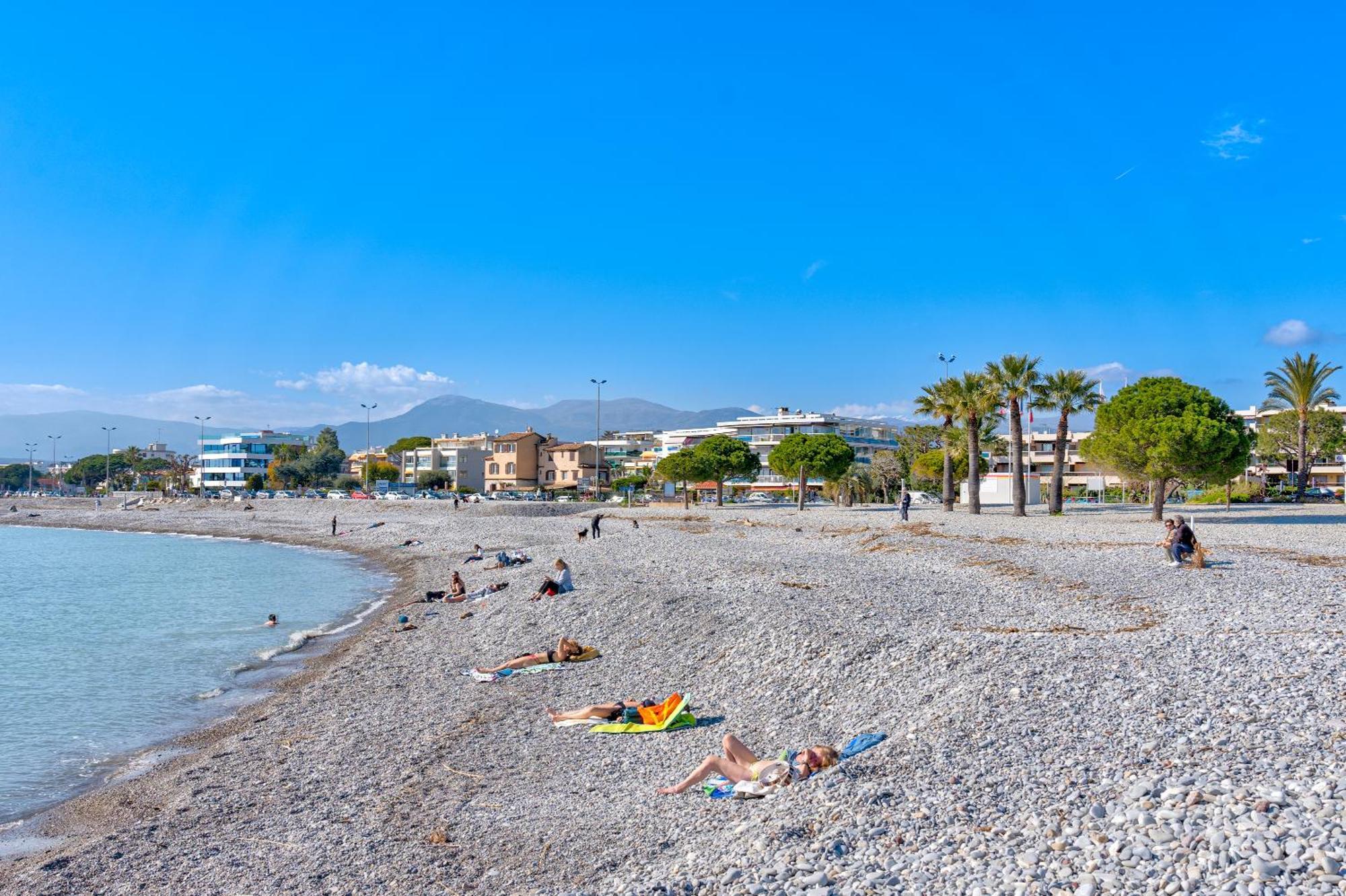 Magnifique 2 Pieces Vue Mer - Parking Proche Plage Saint-Laurent-du-Var Exteriör bild